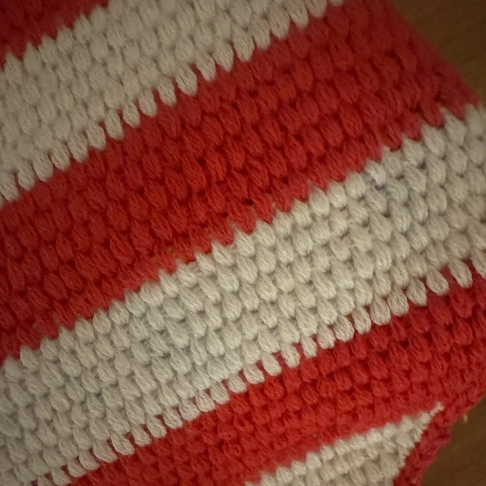 Piper Red and White Crochet hair wrap in Flag Pattern🇺🇸 see pic for more🇺🇸